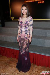 组图：薛凯琪透视裙抢镜 材质轻薄内衣裤隐现