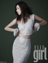 高清图：韩星闵孝琳变身纯白天使 内衣外穿展诱惑