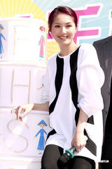 组图：杨千嬅音乐会劲爆献歌 赞俞灏明勇敢