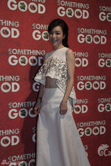 组图：《危情黑吃黑》意大利首映 张静初受追捧