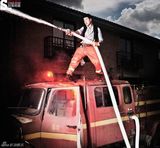 高清图：佟大为打响三大战役 绅士与消防员魅力PK