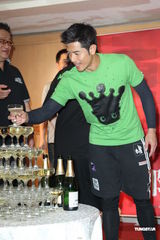 组图：郭富城限制饮食保持体态 称50岁前成婚