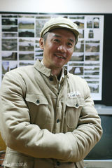 组图：新《亮剑》定妆照 甘婷婷黄志忠塑战争情侣