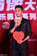 组图：陈坤任快男评审自称话痨 撂狠话别讨好我