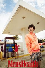 高清组图：尹施允蒂尼安岛拍写真自由潇洒