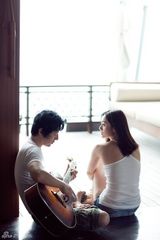 组图：刘芸郑钧抵马代筹备婚礼 享受海岛美景