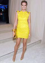 高清组图：海蒂-克鲁姆黄色礼服亮相奥斯卡派对