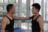 组图：《便衣警察》贾乃亮拳击照 黝黑健硕出手敏捷