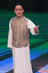 组图：赌王数百万支持太太 何超莲吴克羣献艺