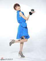 高清组图：戴佩妮清新活泼洋溢夏日气氛