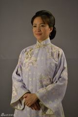 组图：《大宅门》何晴定妆照曝光 展古典风情