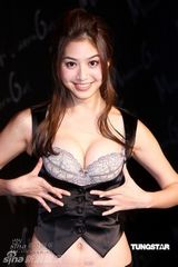 组图：白歆惠性感写真大气御姐范儿