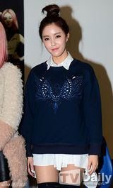 组图：T-ara举行粉丝签名会 6成员魅力各异