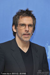 幻灯图集：《格林伯格》记者会 本-斯蒂勒亮相