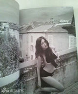 组图：日女星全裸写真遭炮轰 网友称其枉为人母