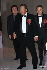 组图：前5566团员小刀300万迎娶豪门千金