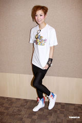 高清组图：郑秀文谭咏麟等为会考考生加油打气