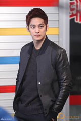 高清组图：金汎(金范)《那年冬天》帅气魅力无人敌