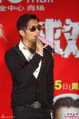 组图：谢霆锋接棒成龙有压力 已报名冲击金像奖