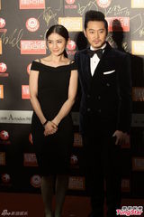 组图：关之琳张柏芝红毯比拼 李敏镐帅气亮相