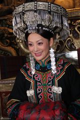 幻灯图集：宁静再演女政治家 自称是贵州女孩败类