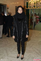 组图：莫文蔚父莫天赐出殡 杨采妮罗家英等致祭