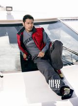 高清图：邵兵登封面演绎真男人 一个自嘲的执着王者