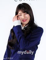 组图：严泰雄大婚众星道贺 李孝利戒指惹眼