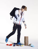 高清图：JYJ最新户外广告展阳光动感运动气质