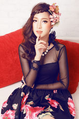 高清图：甘婷婷最新时尚大片 尽显女孩甜美可爱