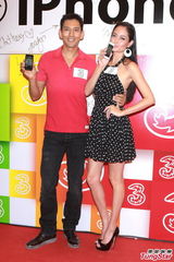 组图：伍咏薇力撑杨怡为人 何超盈否认新恋情