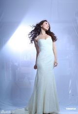 组图：刘心悠花仙子造型拍广告显高贵优雅