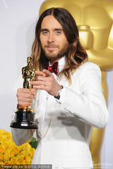 组图：86届奥斯卡帝后合影 麦康纳凯特相视而笑