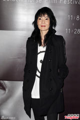 组图：张曼玉放弃演员梦 转做剪辑重过人生