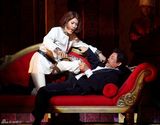 组图：歌剧《蝙蝠》爆笑上演 陈佩斯与歌剧演员飙戏