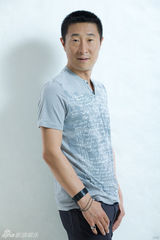 组图：林永健新好男人写真曝光 携手妻子甜蜜现身