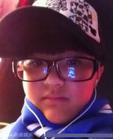 组图：金龟子刘纯燕13岁可爱女儿私房照