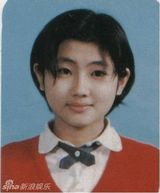 组图：盘点明星不堪回首童年照 阿Sa(蔡卓妍)全裸