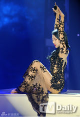 组图：CNBLUE录《The Show》 ToHeart表现抢眼