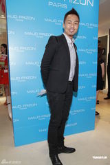 组图：吕慧仪大秀香肩美腿 杨洛婷陈君宜同场