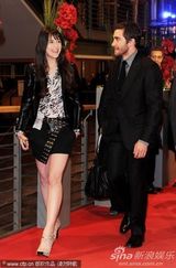 组图：评审团成员杰克-吉伦哈尔蓄须帅气