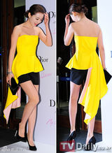 组图：f(x)韩艺瑟韩智敏等捧场品牌活动