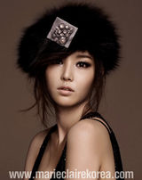 组图：韩星南圭丽(南奎丽)新写真成熟妩媚 化浓妆秀身材