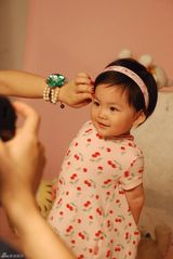 组图：李湘携爱女拍封面 小公主活泼大方有明星范儿