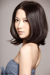 组图： 《杨门女将》赵芊羽写真典雅大气