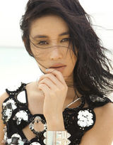 组图：陈燃夏日清凉写真上演极致湿身诱惑