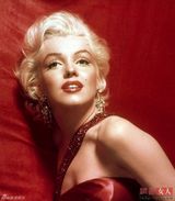 组图：玛丽莲-梦露金色卷发火红丰唇性感迷人