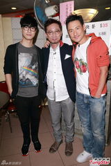 组图：张学友自认严父 与爱女相处如朋友