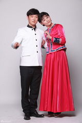 组图：何炅谢娜上演人间四月天 戴军变莎士比亚