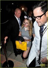 组图:群星惊悚亮相万圣节派对莱昂纳多变蒙面人